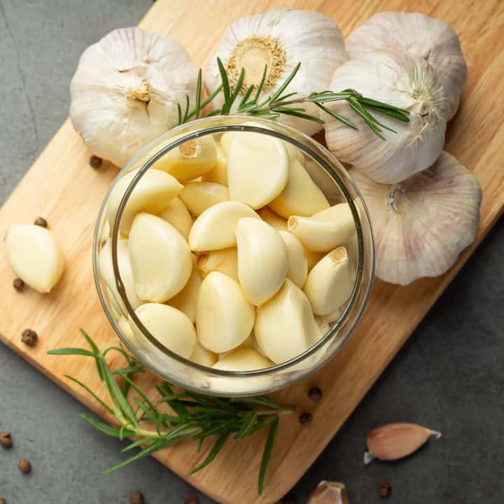 garlic-cloves